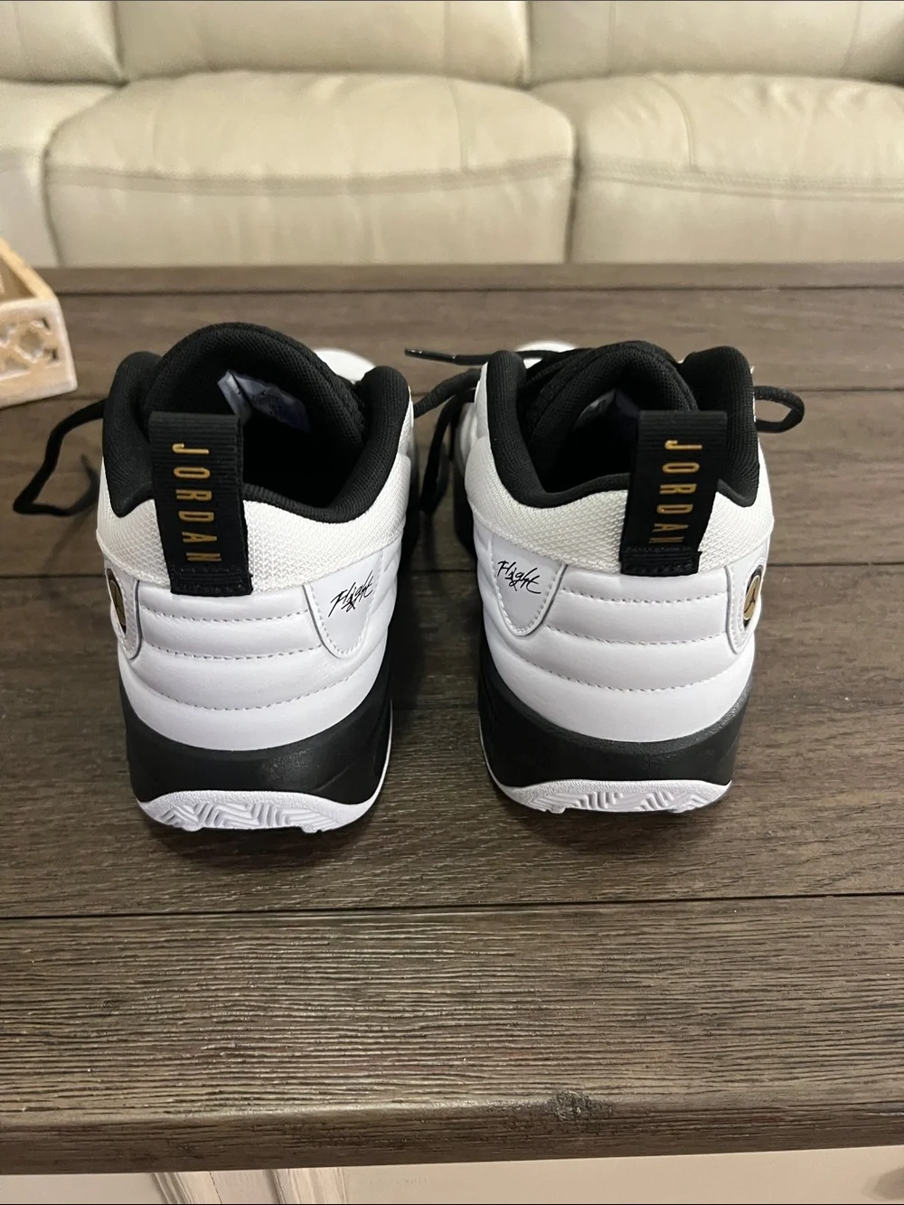 Jordan sleek low